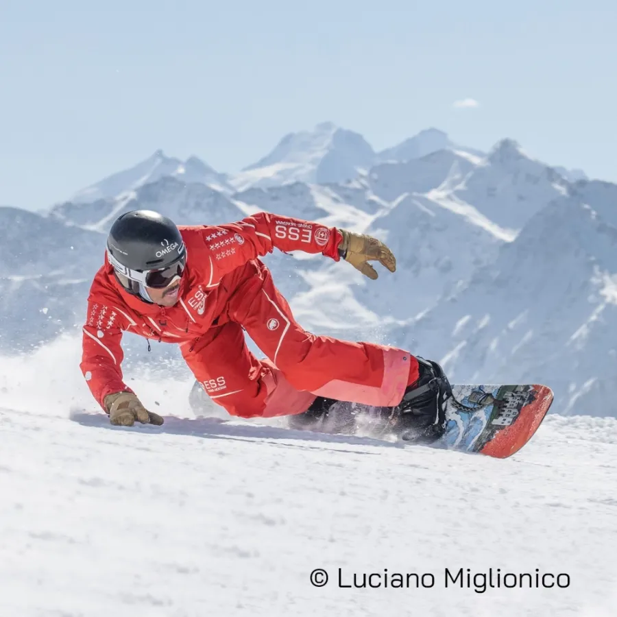 Skiing in mountains